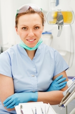 Dentiste, stomatologiste: améliorez votre formation avec la S.F.B.S.I